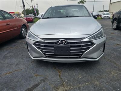 2019 Hyundai ELANTRA SEL   - Photo 2 - Columbia, SC 29210