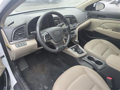 2017 Hyundai ELANTRA Limited   - Photo 5 - Columbia, SC 29210