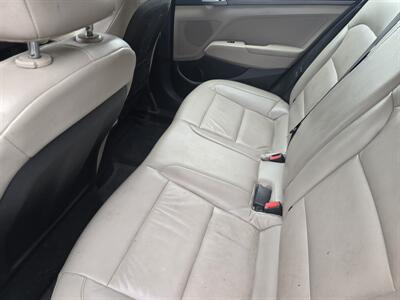 2017 Hyundai ELANTRA Limited   - Photo 6 - Columbia, SC 29210