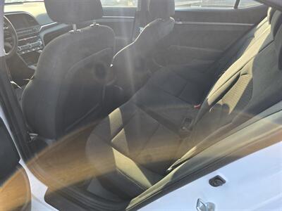 2020 Hyundai ELANTRA SEL   - Photo 6 - Columbia, SC 29210