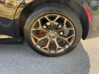 2017 Chrysler 300 Series S Alloy Edition   - Photo 18 - Columbia, SC 29210