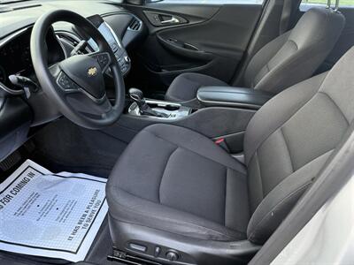 2022 Chevrolet Malibu LT - Photo 17 - Columbia, SC 29210