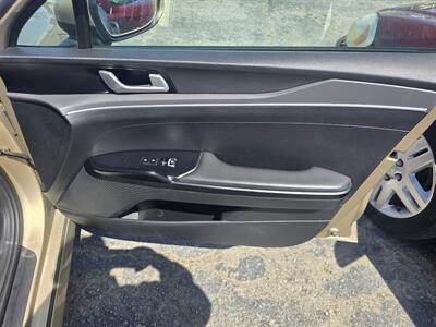 2021 Kia K5 LXS   - Photo 13 - Columbia, SC 29210