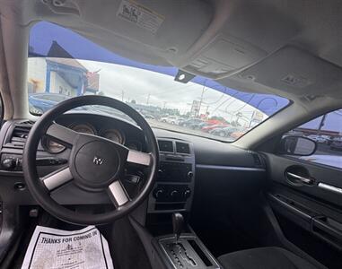2010 Dodge Charger SXT - Photo 4 - Columbia, SC 29210