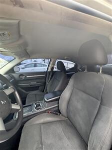 2010 Dodge Charger SXT - Photo 5 - Columbia, SC 29210