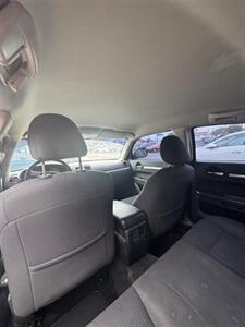 2010 Dodge Charger SXT - Photo 6 - Columbia, SC 29210