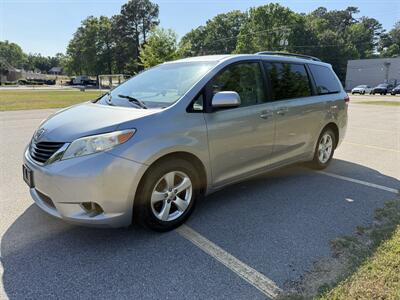 2013 Toyota Sienna LE 8-Passenger   - Photo 1 - Columbia, SC 29210