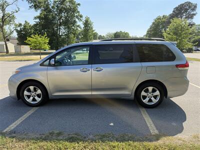 2013 Toyota Sienna LE 8-Passenger   - Photo 6 - Columbia, SC 29210