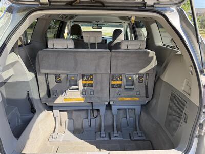 2013 Toyota Sienna LE 8-Passenger   - Photo 12 - Columbia, SC 29210