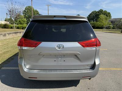 2013 Toyota Sienna LE 8-Passenger   - Photo 7 - Columbia, SC 29210