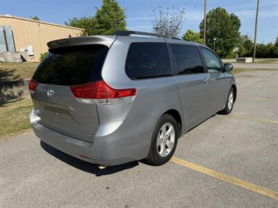 2013 Toyota Sienna LE 8-Passenger   - Photo 4 - Columbia, SC 29210