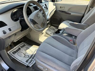 2013 Toyota Sienna LE 8-Passenger   - Photo 10 - Columbia, SC 29210
