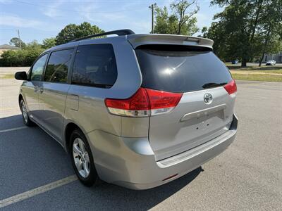 2013 Toyota Sienna LE 8-Passenger   - Photo 3 - Columbia, SC 29210