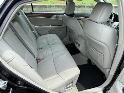 2011 Toyota Avalon Limited   - Photo 11 - Columbia, SC 29210