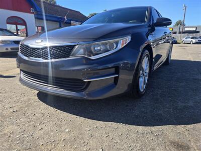 2017 Kia Optima LX   - Photo 4 - Columbia, SC 29210