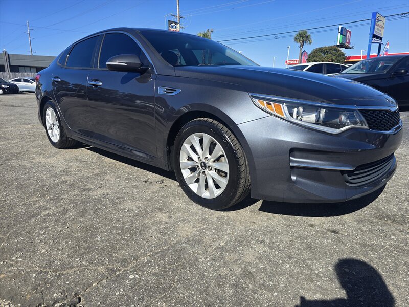 2017 Kia Optima LX
