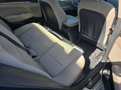 2017 Hyundai ELANTRA SE   - Photo 15 - Columbia, SC 29210