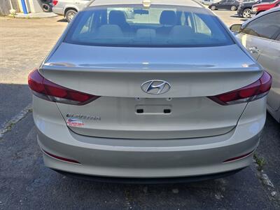 2017 Hyundai ELANTRA SE   - Photo 4 - Columbia, SC 29210