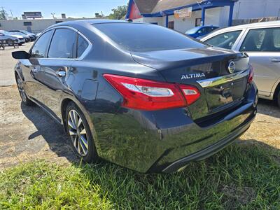 2017 Nissan Altima 2.5 SV   - Photo 5 - Columbia, SC 29210