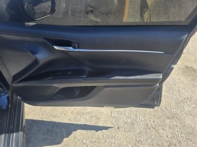 2019 Toyota Camry SE   - Photo 14 - Columbia, SC 29210