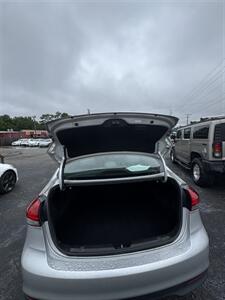 2018 Kia Forte LX Plus   - Photo 12 - Columbia, SC 29210