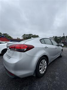 2018 Kia Forte LX Plus   - Photo 13 - Columbia, SC 29210