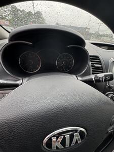 2018 Kia Forte LX Plus   - Photo 7 - Columbia, SC 29210
