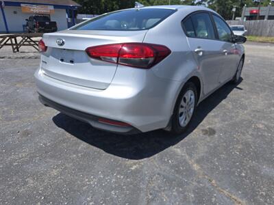 2018 Kia Forte LX Plus   - Photo 3 - Columbia, SC 29210