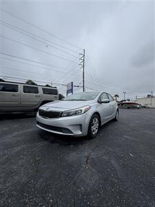 2018 Kia Forte LX Plus   - Photo 2 - Columbia, SC 29210