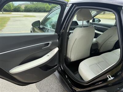 2023 Hyundai SONATA SE   - Photo 12 - Columbia, SC 29210