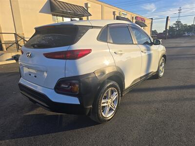 2021 Hyundai Kona SE   - Photo 5 - Columbia, SC 29210