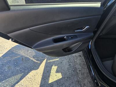 2022 Hyundai ELANTRA SEL   - Photo 11 - Columbia, SC 29210