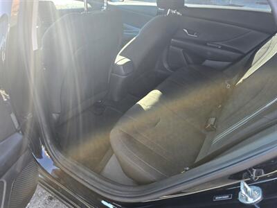 2022 Hyundai ELANTRA SEL   - Photo 10 - Columbia, SC 29210