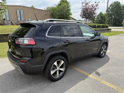 2019 Jeep Cherokee Limited   - Photo 3 - Columbia, SC 29210