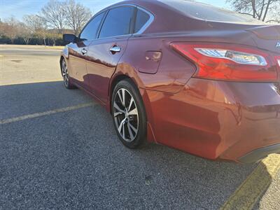 2016 Nissan Altima 2.5 SR   - Photo 5 - Columbia, SC 29210