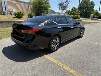 2023 Nissan Altima 2.5 SV   - Photo 3 - Columbia, SC 29210