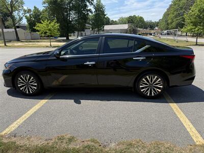 2023 Nissan Altima 2.5 SV   - Photo 6 - Columbia, SC 29210