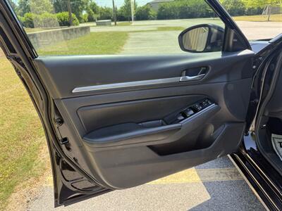 2023 Nissan Altima 2.5 SV   - Photo 9 - Columbia, SC 29210
