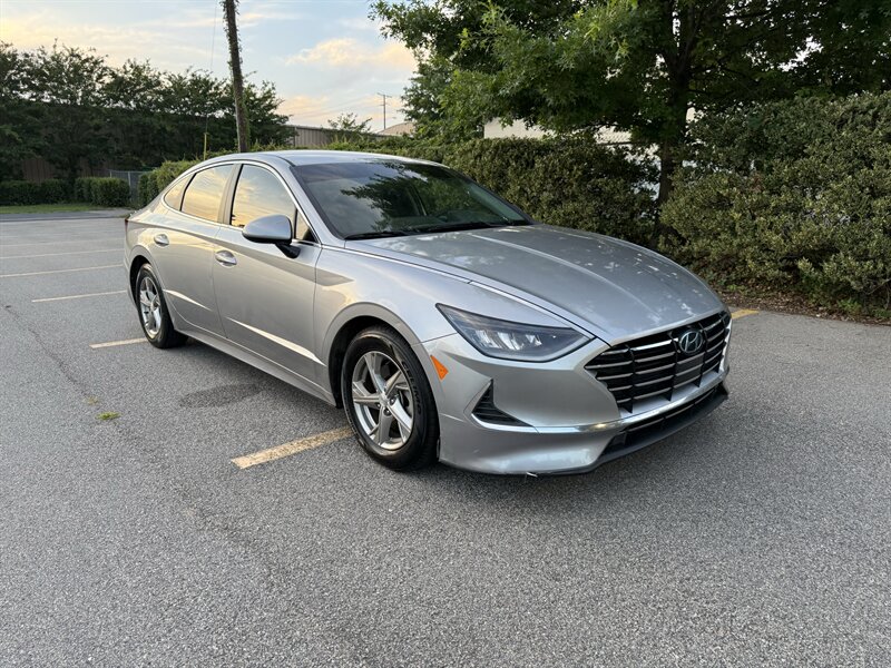 2021 Hyundai SONATA SE  