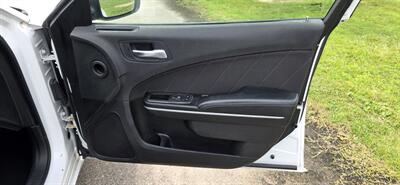 2022 Dodge Charger SXT   - Photo 10 - Columbia, SC 29210