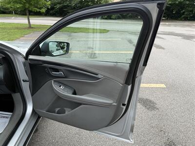 2017 Chevrolet Impala LT - Photo 9 - Columbia, SC 29210