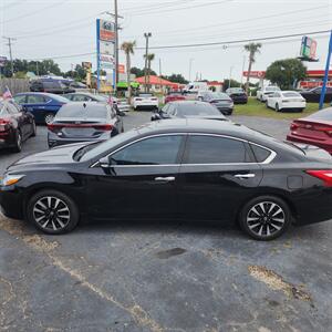 2017 Nissan Altima 2.5 SV   - Photo 10 - Columbia, SC 29210