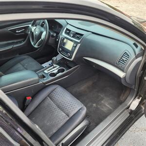 2017 Nissan Altima 2.5 SV   - Photo 15 - Columbia, SC 29210