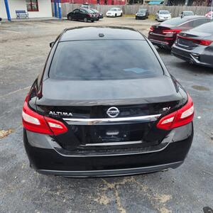 2017 Nissan Altima 2.5 SV   - Photo 9 - Columbia, SC 29210