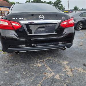 2017 Nissan Altima 2.5 SV   - Photo 5 - Columbia, SC 29210
