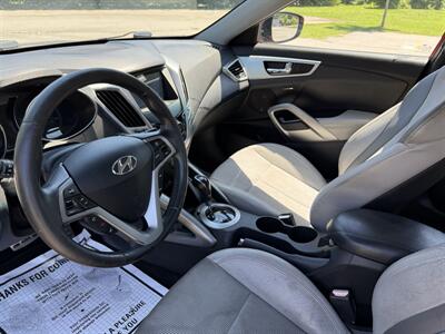 2013 Hyundai Veloster DCT - Photo 10 - Columbia, SC 29210