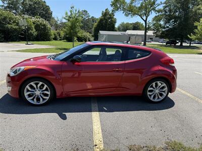 2013 Hyundai Veloster DCT - Photo 7 - Columbia, SC 29210