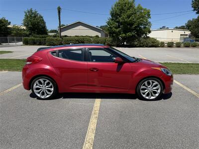 2013 Hyundai Veloster DCT - Photo 2 - Columbia, SC 29210