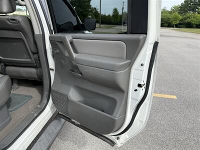 2006 Nissan Titan LE FFV   - Photo 9 - Columbia, SC 29210