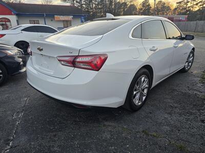 2017 Chevrolet Malibu LT - Photo 4 - Columbia, SC 29210